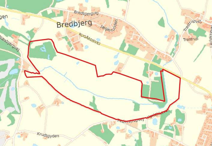 Projektgrænsen til forundersøgelsen til et vådområde syd for Bredbjerg er markeret med rødt.
