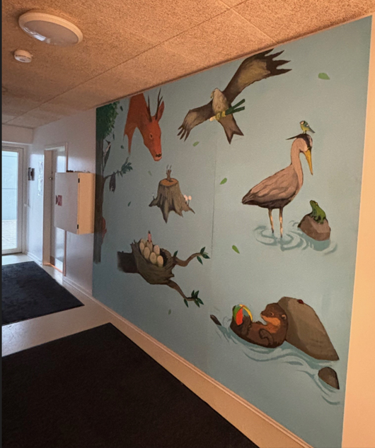 Hånd i hånd med skovens ånd.